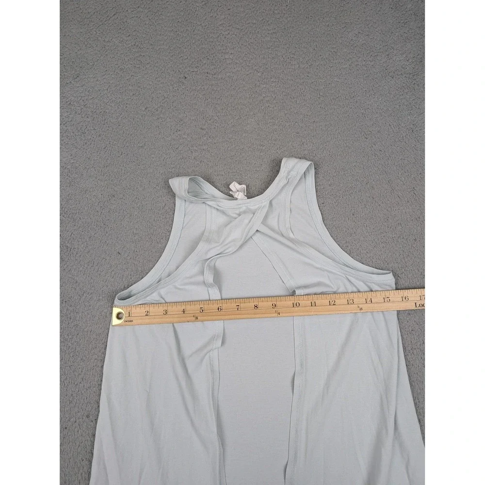 Lululemon Tank Top Womens 2 Light Gray Pima Cotton Twist Back‎ Open Split Yoga